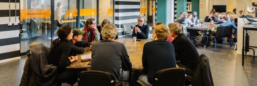 tellingstories2023---groep-ernie_photo-by-almicheal-fraay-(@maikeljay)1980x670.jpg tellingstories2023---groep-ernie_photo-by-almicheal-fraay-(@maikeljay)1980x670.jpg